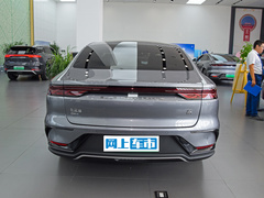 2023款 DM-i 冠军版 121KM 尊荣型