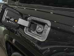 2023款 2.0T 4xe 远峰版
