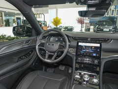 2023款 2.0T 4xe 远峰版