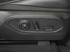 2023款 2.0T 4xe 远峰版