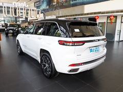 2023款 2.0T 4xe 巅峰版