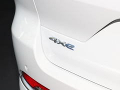 2023款 2.0T 4xe 巅峰版
