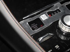 2023款 2.0T 4xe 巅峰版