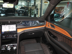 2023款 2.0T 4xe 巅峰版