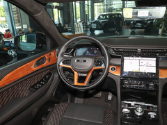 2023款 2.0T 4xe 巅峰版