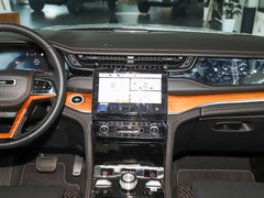2023款 2.0T 4xe 巅峰版