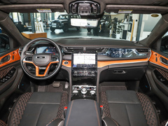 2023款 2.0T 4xe 巅峰版