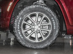 2023款 2.0T 4xe 巅峰版