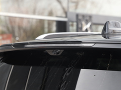 2023款 2.0T 4xe 巅峰版