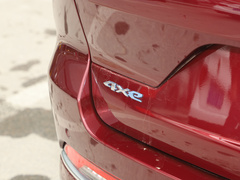 2023款 2.0T 4xe 巅峰版