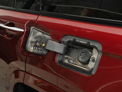 2023款 2.0T 4xe 巅峰版