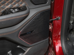 2023款 2.0T 4xe 巅峰版