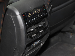 2023款 2.0T 4xe 巅峰版
