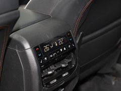 2023款 2.0T 4xe 巅峰版