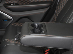 2023款 2.0T 4xe 巅峰版