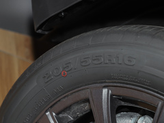 2023款 1.5L CVT闪耀版