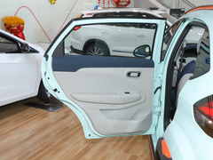 2023款 1.5L CVT闪耀版