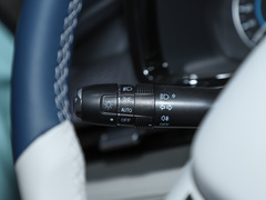 2023款 1.5L CVT闪耀版
