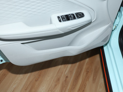 2023款 1.5L CVT闪耀版