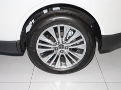 2023款 2.0L CVT两驱尊享版