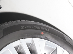 2023款 2.0L CVT两驱尊享版