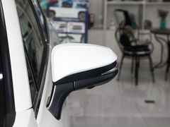 2023款 2.0L CVT两驱尊享版