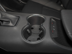 2023款 2.0L CVT两驱尊享版