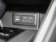 2023款 双擎 2.5L CVT两驱豪华版