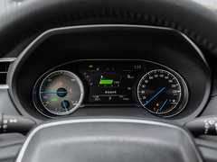 2023款 双擎 2.5L CVT两驱豪华版