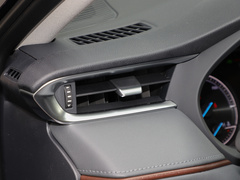 2023款 双擎 2.5L CVT两驱豪华版