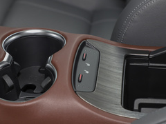 2023款 双擎 2.5L CVT两驱豪华版