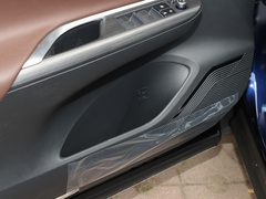 2023款 双擎 2.5L CVT两驱豪华版