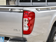 2023款 1.5T两驱干饭版进取型1820mm货箱 