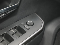2023款 2.0T柴油两驱进取型1680mm货箱 