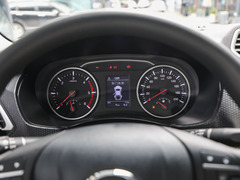 2023款 2.0T柴油两驱进取型1680mm货箱 