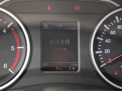 2023款 2.0T柴油两驱精英型1820mm货箱 