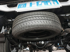 2023款 2.0T柴油四驱精英型1820mm货箱 
