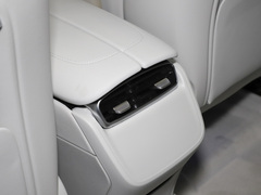 2023款 350 4MATIC 豪华版