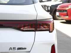 2023款 1.5T 自动舒适型
