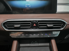 2023款 1.6T 手动府邸 7座 