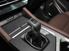 2023款 1.6T 手动府邸 7座 