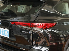 2023款 2.5L智能电混双擎四驱精英版 7座PLUS版