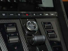 2023款 4.0T V8