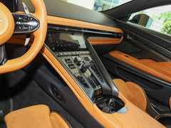 2023款 4.0T V8