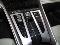 2023款 4.0T V8