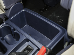 2023款 2.0L 手动舒适型CNG 9座
