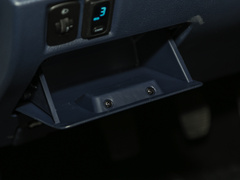 2023款 2.0L 手动舒适型CNG 9座