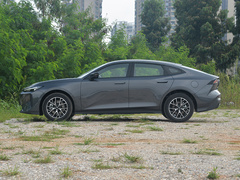 2023款 1.5L低续航版 
