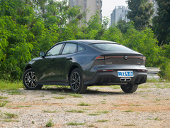 2023款 1.5L低续航版 
