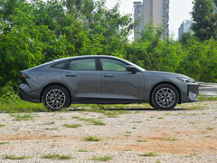 2023款 1.5L低续航版 